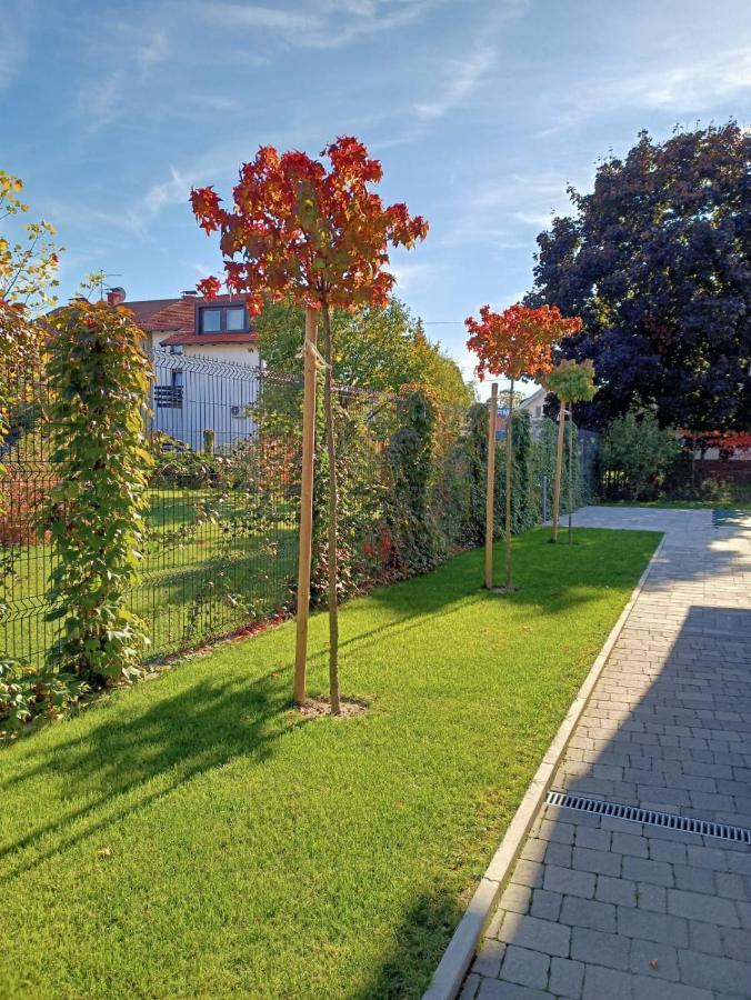 Old Town Zagreb Airport Hotel Velika Gorica Exterior photo
